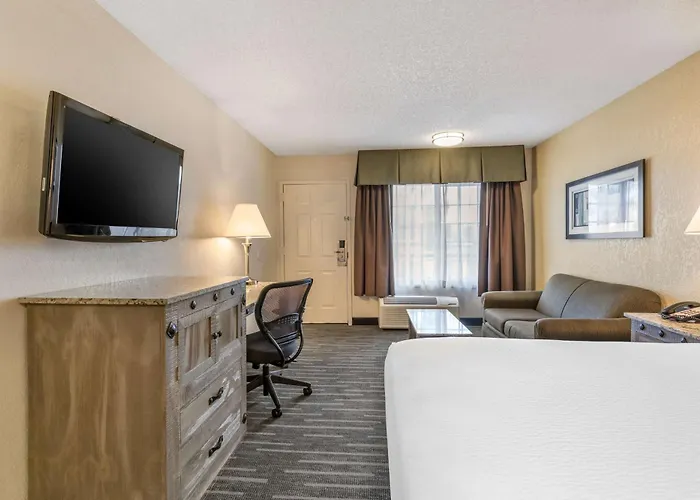 Best Western Americana Inn
